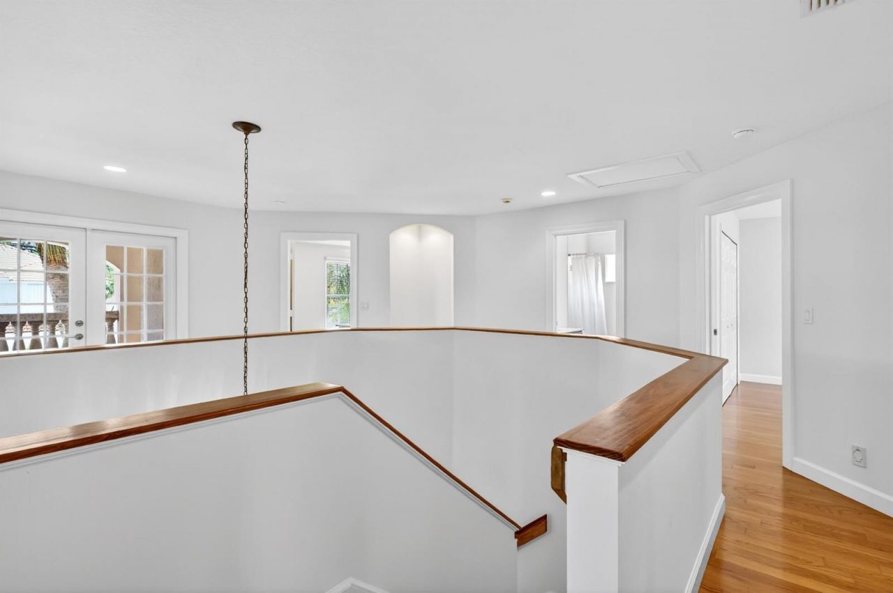 194 Lone Pine Drive , Palm Beach Gardens, FL 33410 Photo
