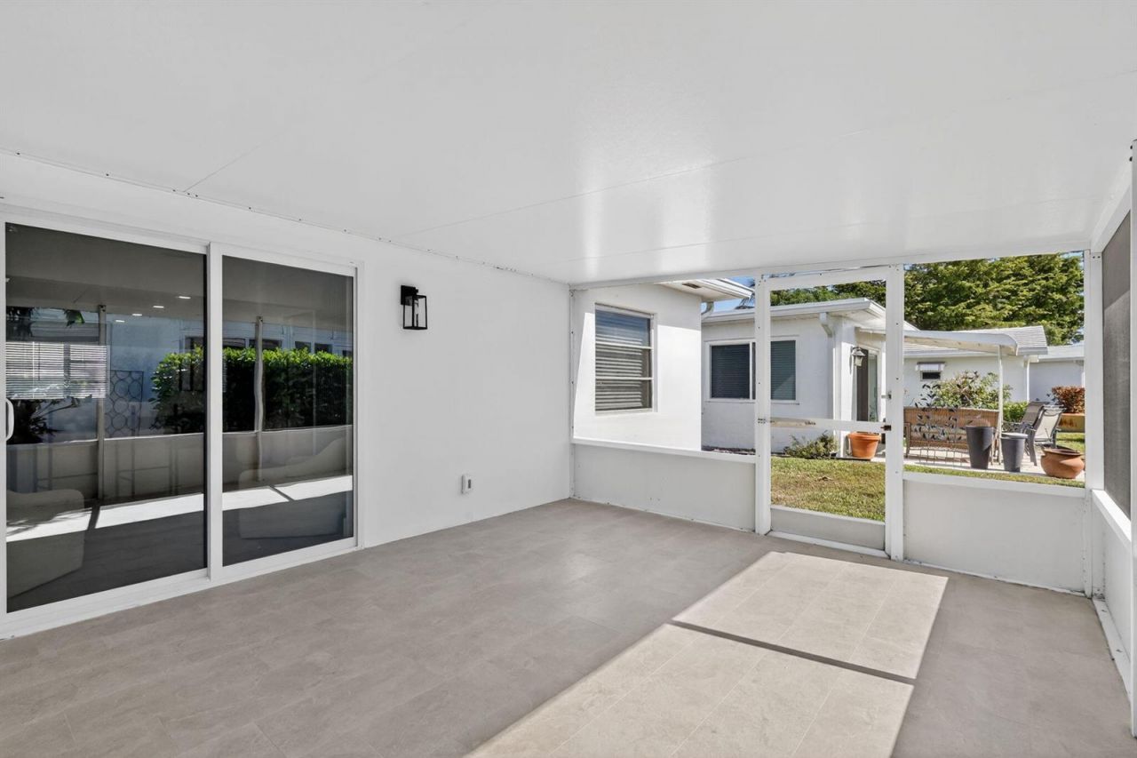 2206 SW 20th Way , Boynton Beach, FL 33426 Photo