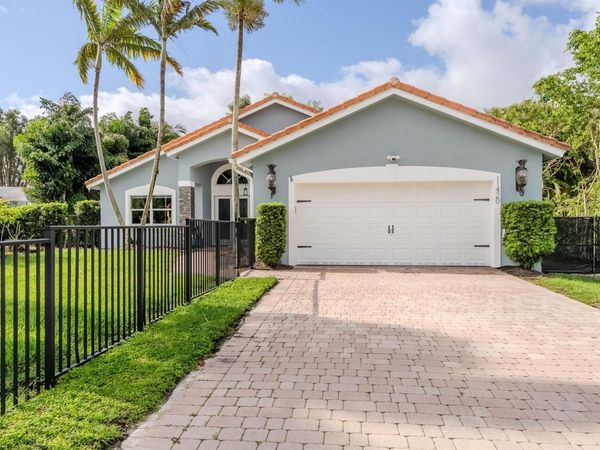 11420 NW 26th Street , Plantation, FL 33323
