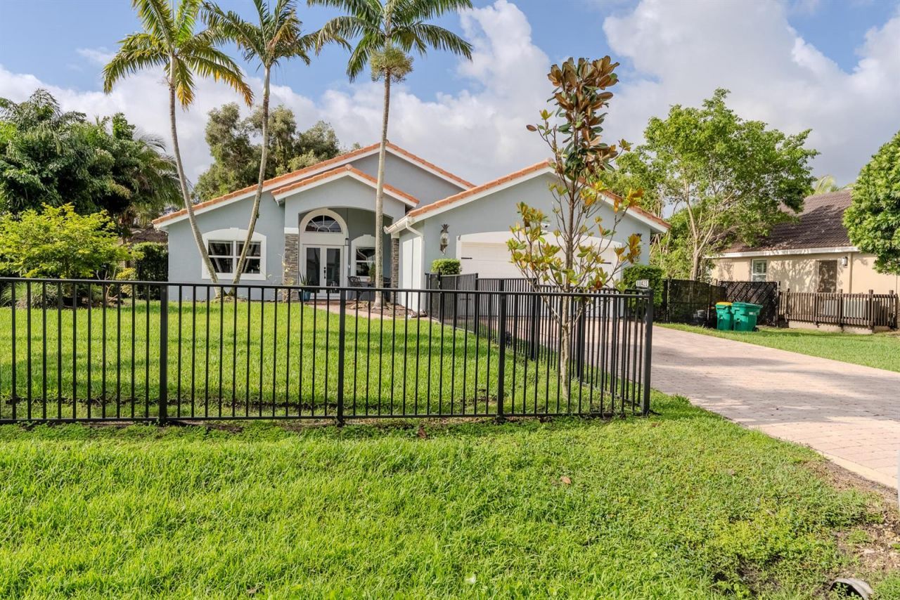 11420 NW 26th Street , Plantation, FL 33323 Photo