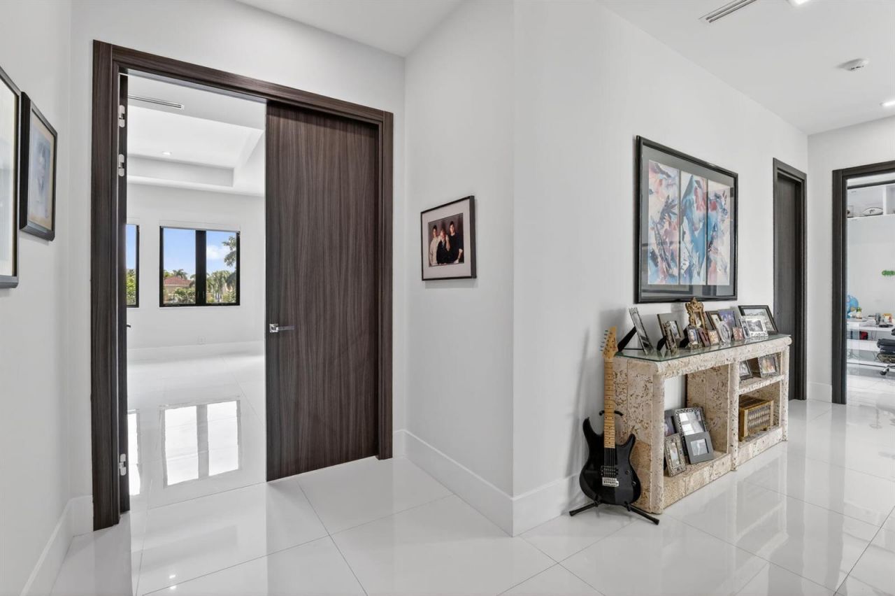 334 Isle Of Capri Drive , Fort Lauderdale, FL 33301 Photo