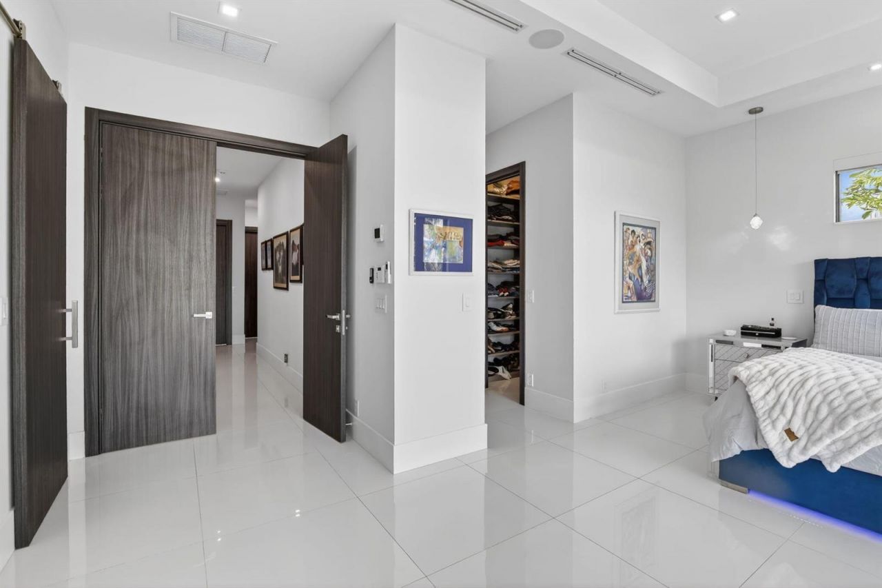 334 Isle Of Capri Drive , Fort Lauderdale, FL 33301 Photo