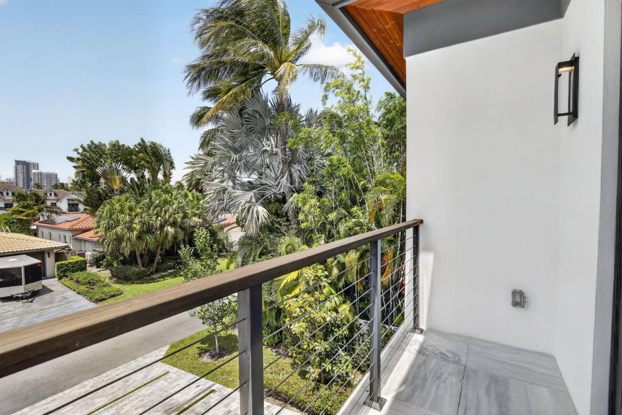 334 Isle Of Capri Drive , Fort Lauderdale, FL 33301 Photo