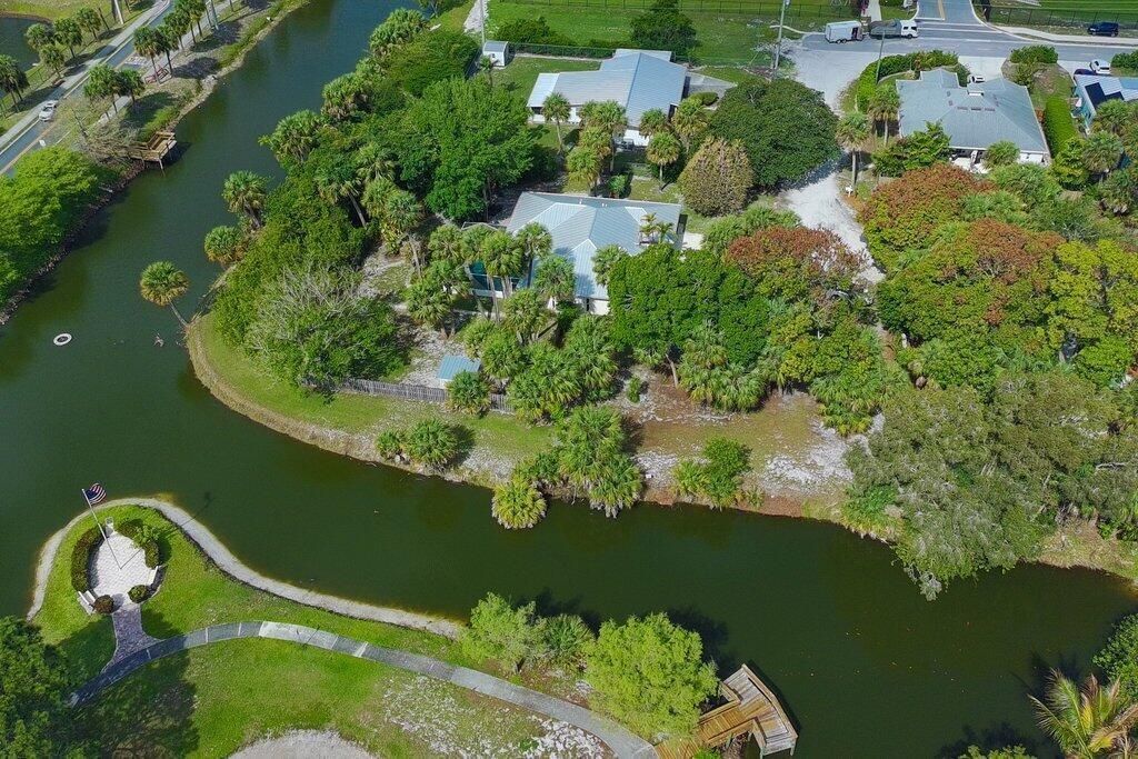 612 SE 6th Street , Stuart, FL 34994 Photo