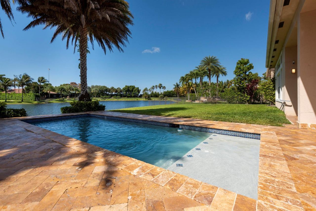 15234 SW 40th Street , Davie, FL 33331 Photo