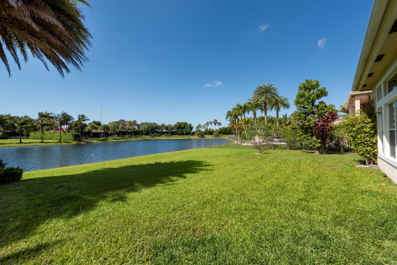 15234 SW 40th Street , Davie, FL 33331 Photo