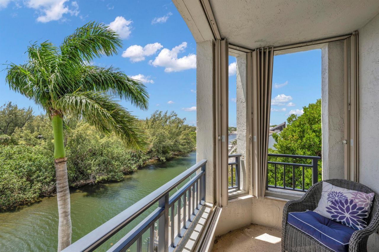 2880 NE 14th St Causeway , Unit 413, Pompano Beach, FL 33062 Photo