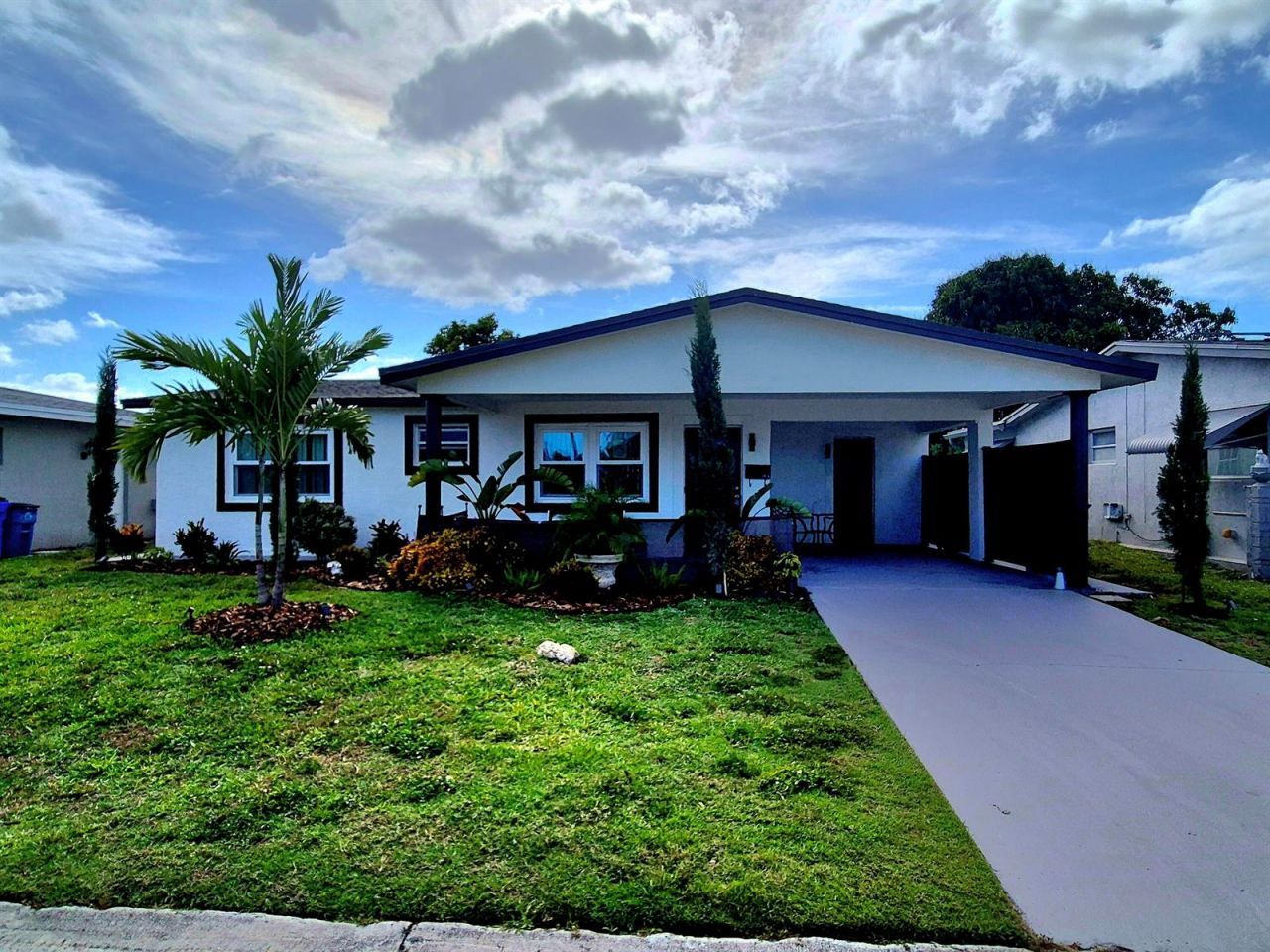 1015 NW 68th Avenue , Margate, FL 33063 Photo
