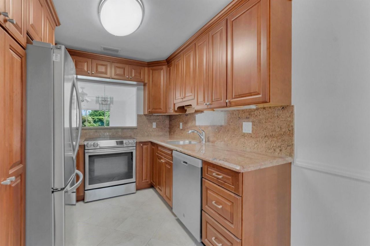 8829 Bella Vista Drive , Unit 282, Boca Raton, FL 33433 Photo