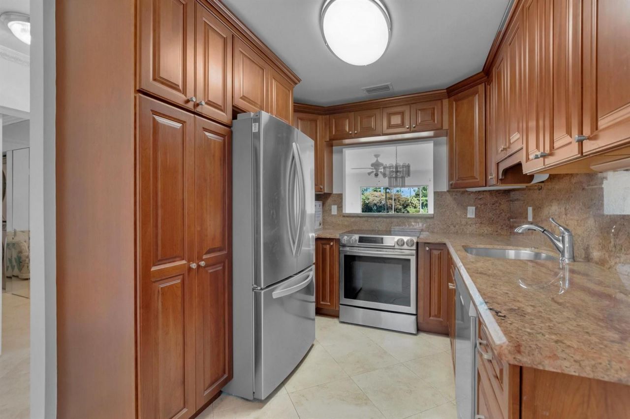 8829 Bella Vista Drive , Unit 282, Boca Raton, FL 33433 Photo