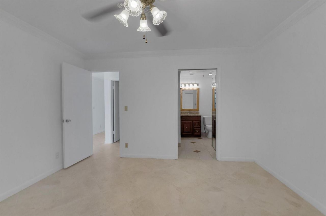 8829 Bella Vista Drive , Unit 282, Boca Raton, FL 33433 Photo