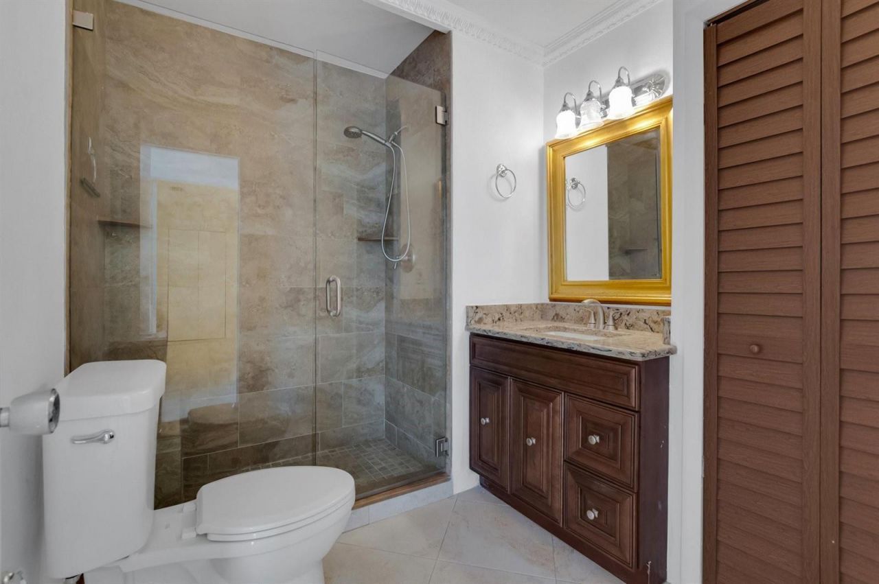 8829 Bella Vista Drive , Unit 282, Boca Raton, FL 33433 Photo