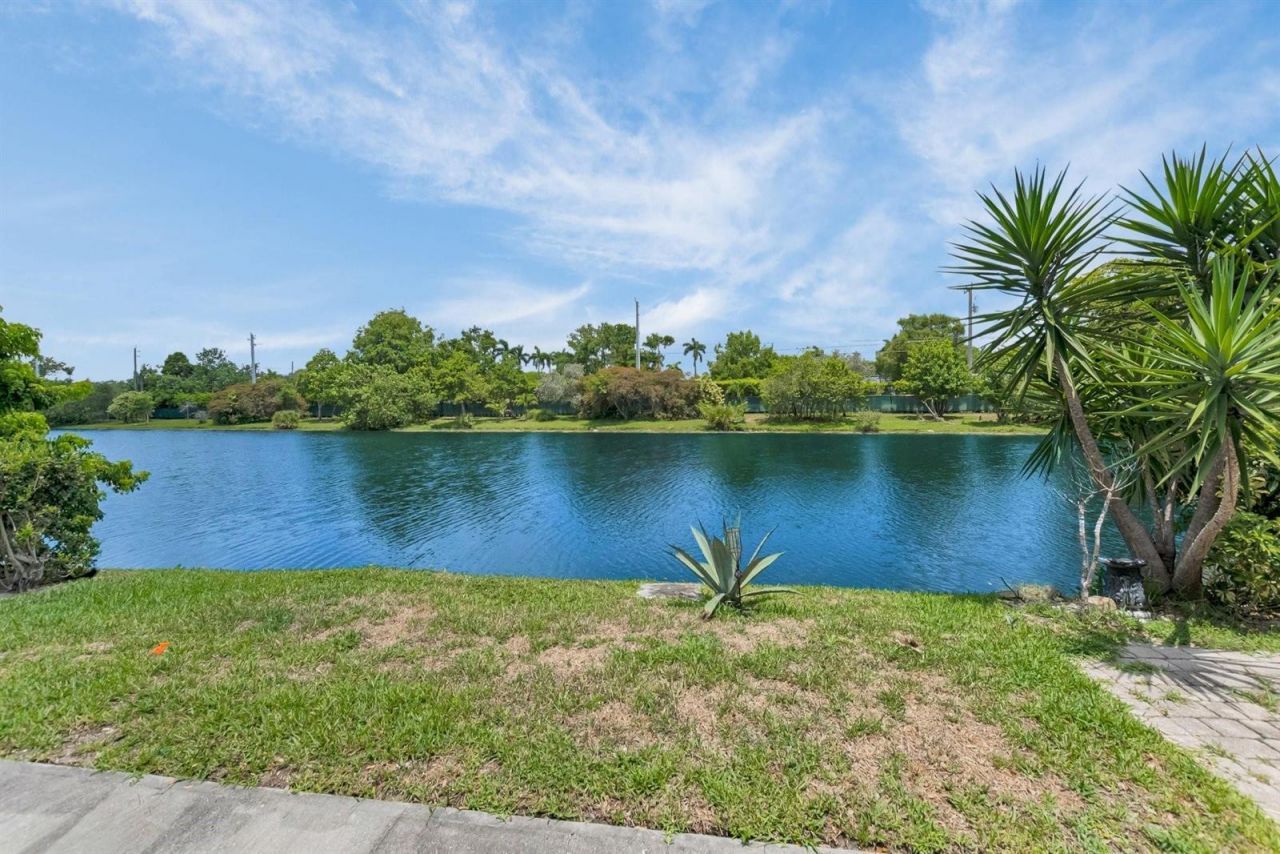 8829 Bella Vista Drive , Unit 282, Boca Raton, FL 33433 Photo