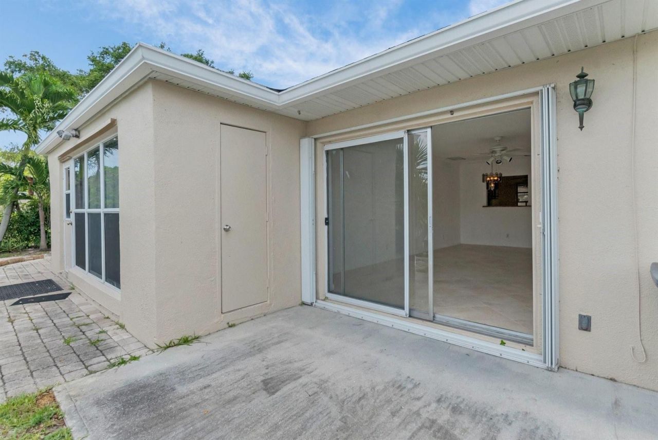 8829 Bella Vista Drive , Unit 282, Boca Raton, FL 33433 Photo