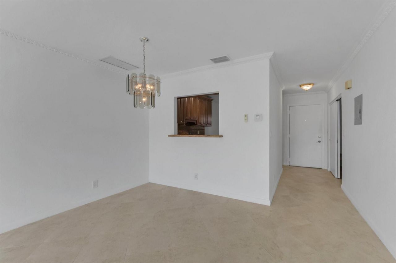 8829 Bella Vista Drive , Unit 282, Boca Raton, FL 33433 Photo