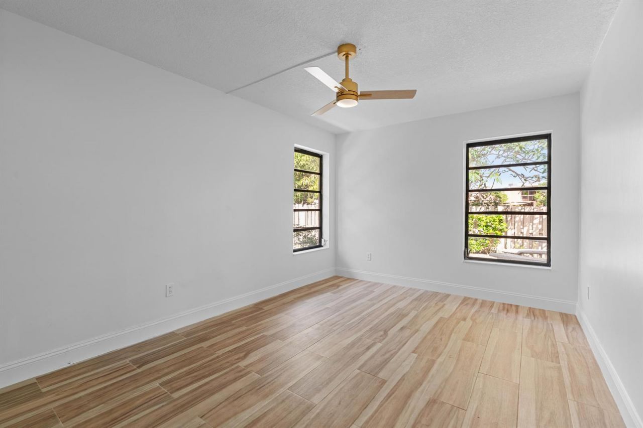 701 NE 205th Terrace , Miami, FL 33179 Photo