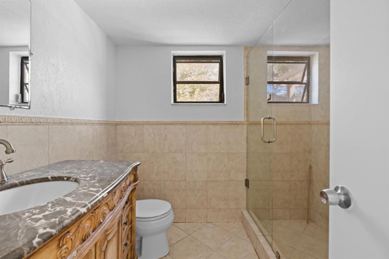 701 NE 205th Terrace , Miami, FL 33179 Photo