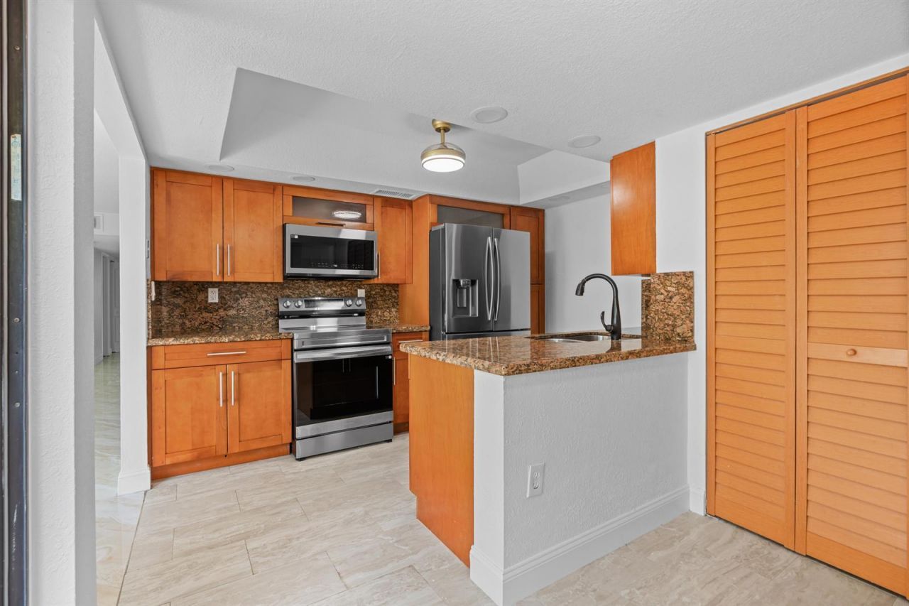 701 NE 205th Terrace , Miami, FL 33179 Photo