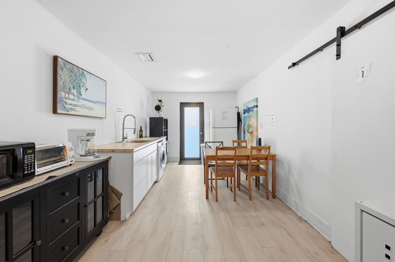 7700 NE 1st Court , Miami, FL 33138 Photo
