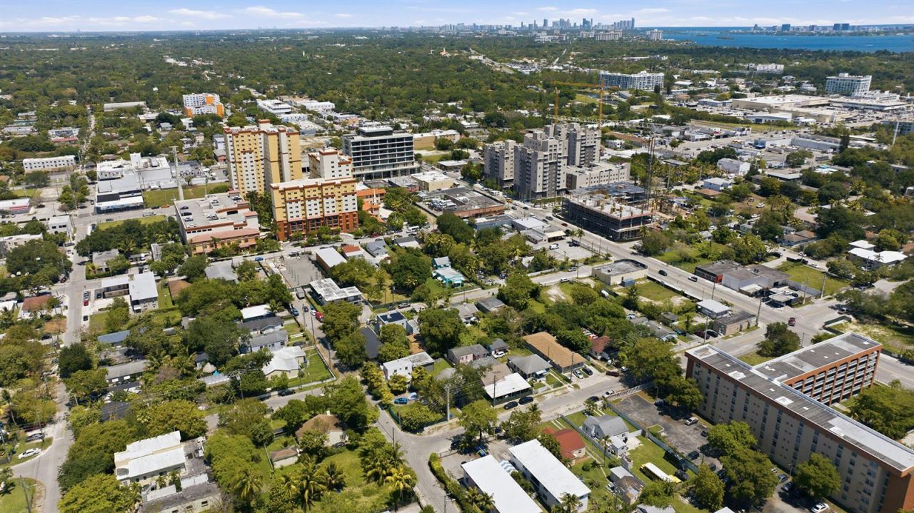 7700 NE 1st Court , Miami, FL 33138 Photo