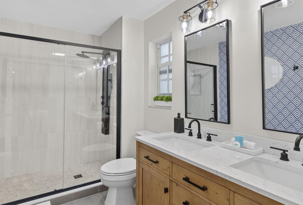 903 SW 28th Avenue , Boynton Beach, FL 33435 Photo