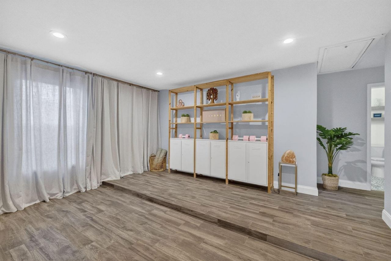 903 SW 28th Avenue , Boynton Beach, FL 33435 Photo