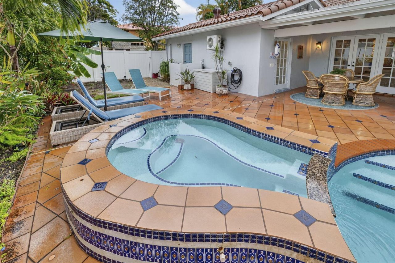 903 SW 28th Avenue , Boynton Beach, FL 33435 Photo