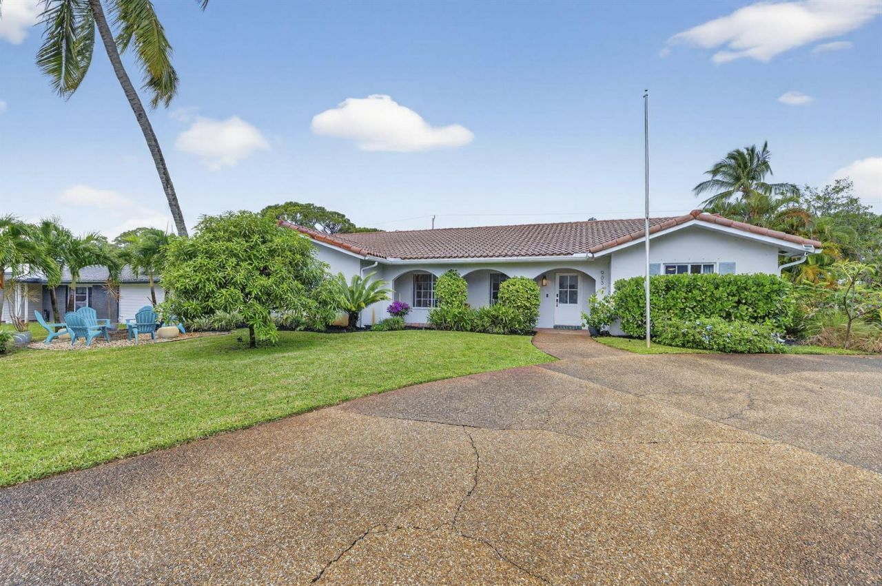 903 SW 28th Avenue , Boynton Beach, FL 33435 Photo