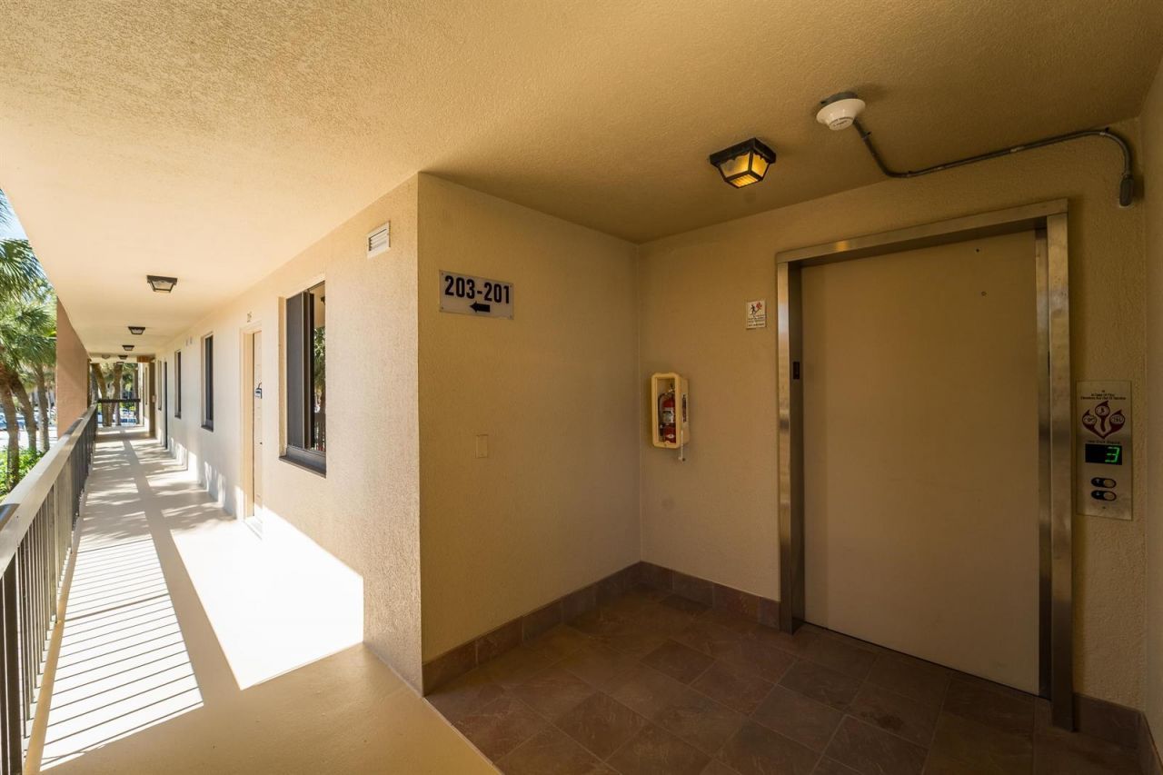 2501 Marina Isle Way , Unit 203, Jupiter, FL 33477 Photo