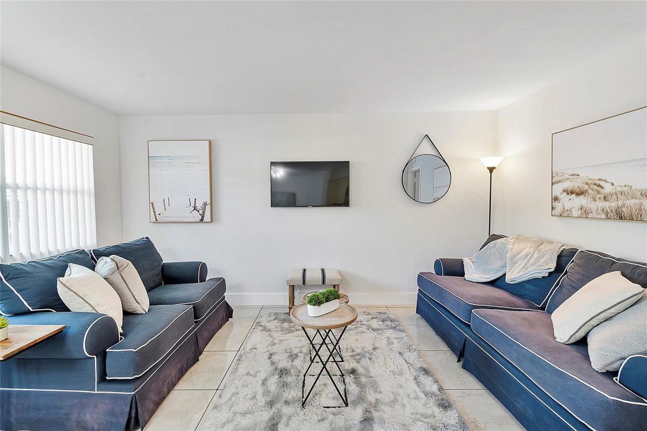 3230 NE 13th Street , Unit 102, Pompano Beach, FL 33062 Photo