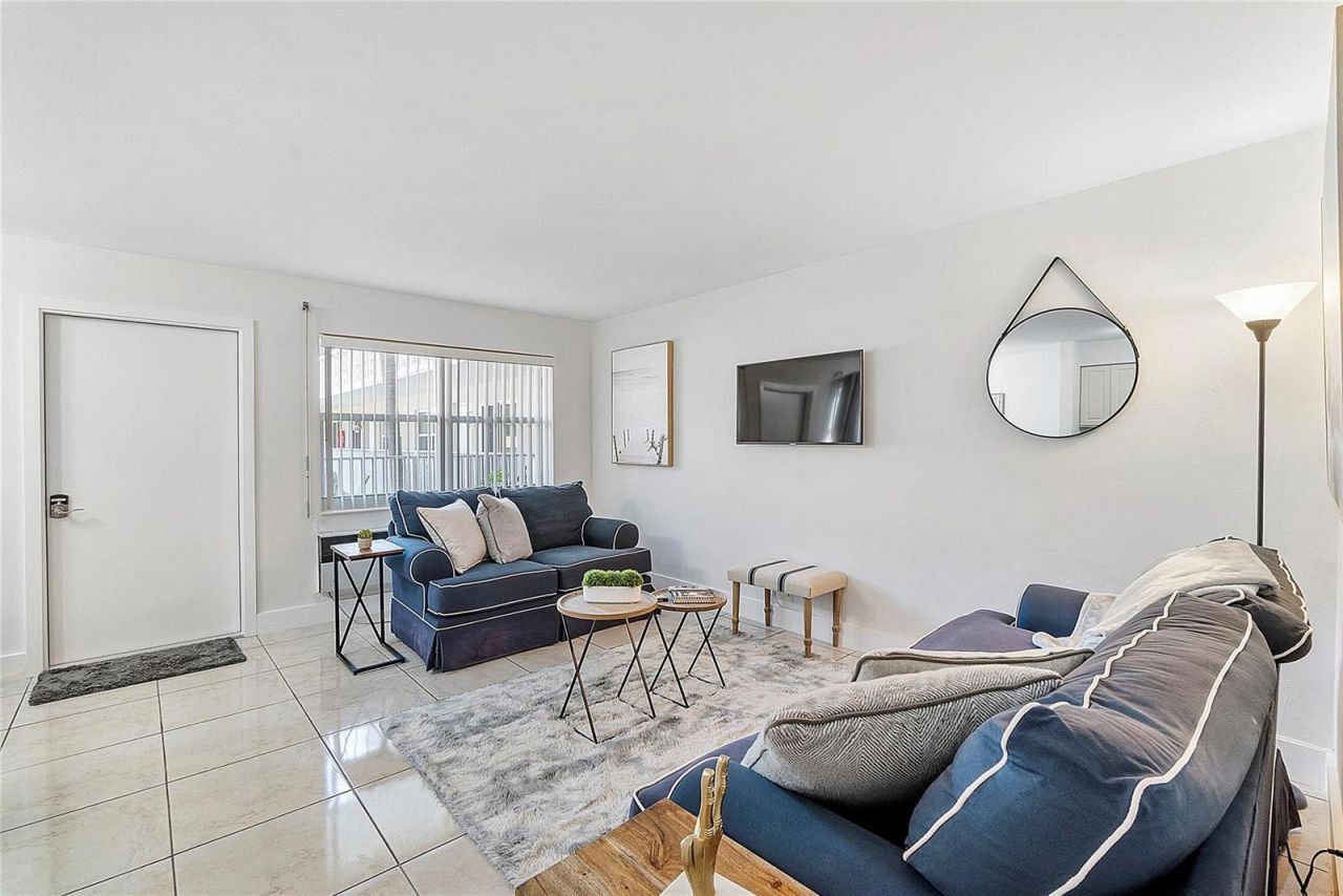3230 NE 13th Street , Unit 102, Pompano Beach, FL 33062 Photo