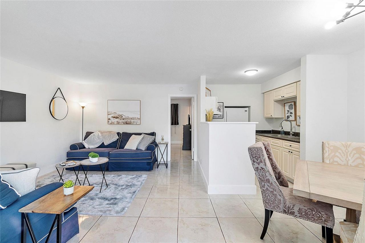 3230 NE 13th Street , Unit 102, Pompano Beach, FL 33062 Photo