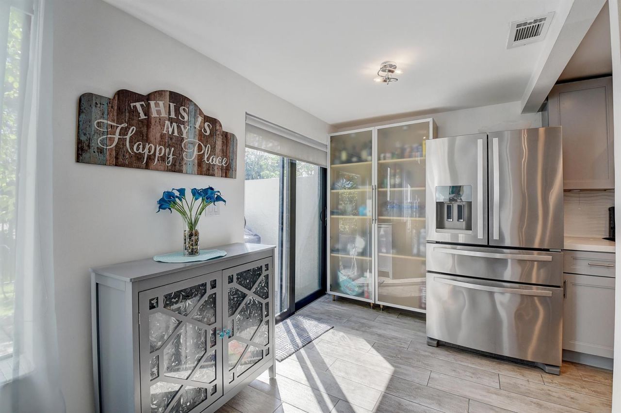 6595 Parkview Drive , Unit A, Boca Raton, FL 33433 Photo