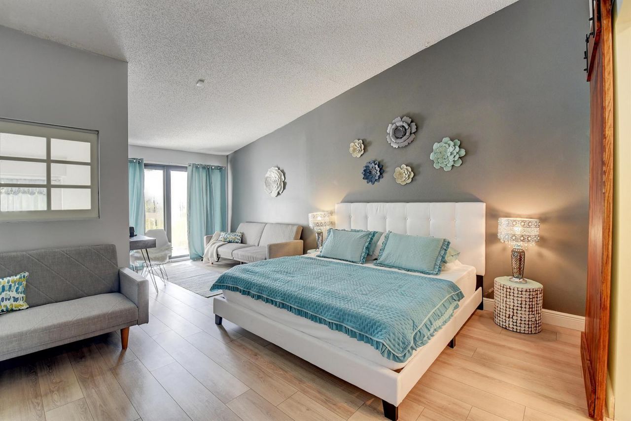 6595 Parkview Drive , Unit A, Boca Raton, FL 33433 Photo