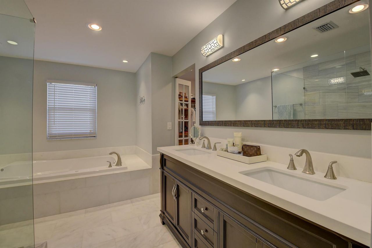 6595 Parkview Drive , Unit A, Boca Raton, FL 33433 Photo