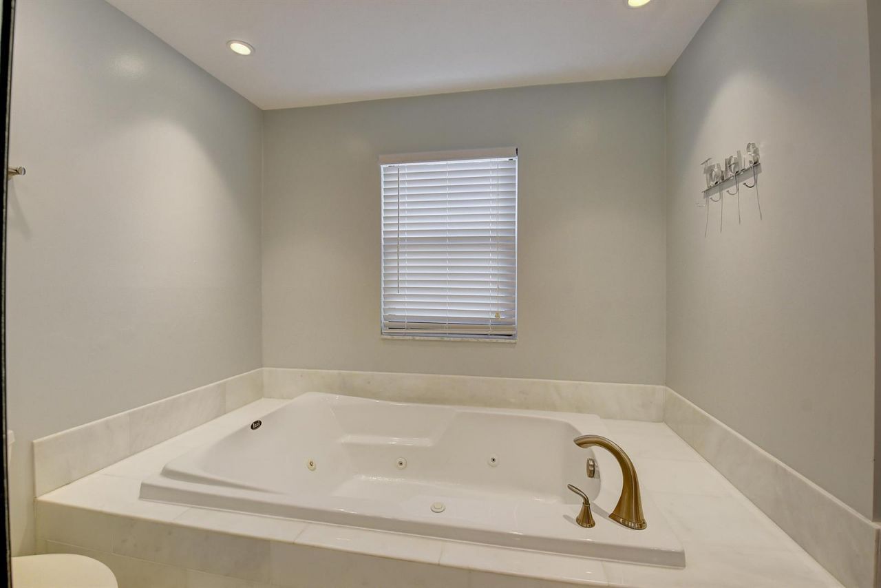 6595 Parkview Drive , Unit A, Boca Raton, FL 33433 Photo