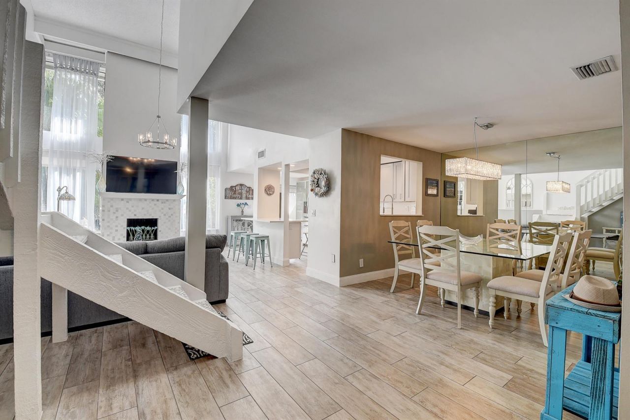 6595 Parkview Drive , Unit A, Boca Raton, FL 33433 Photo