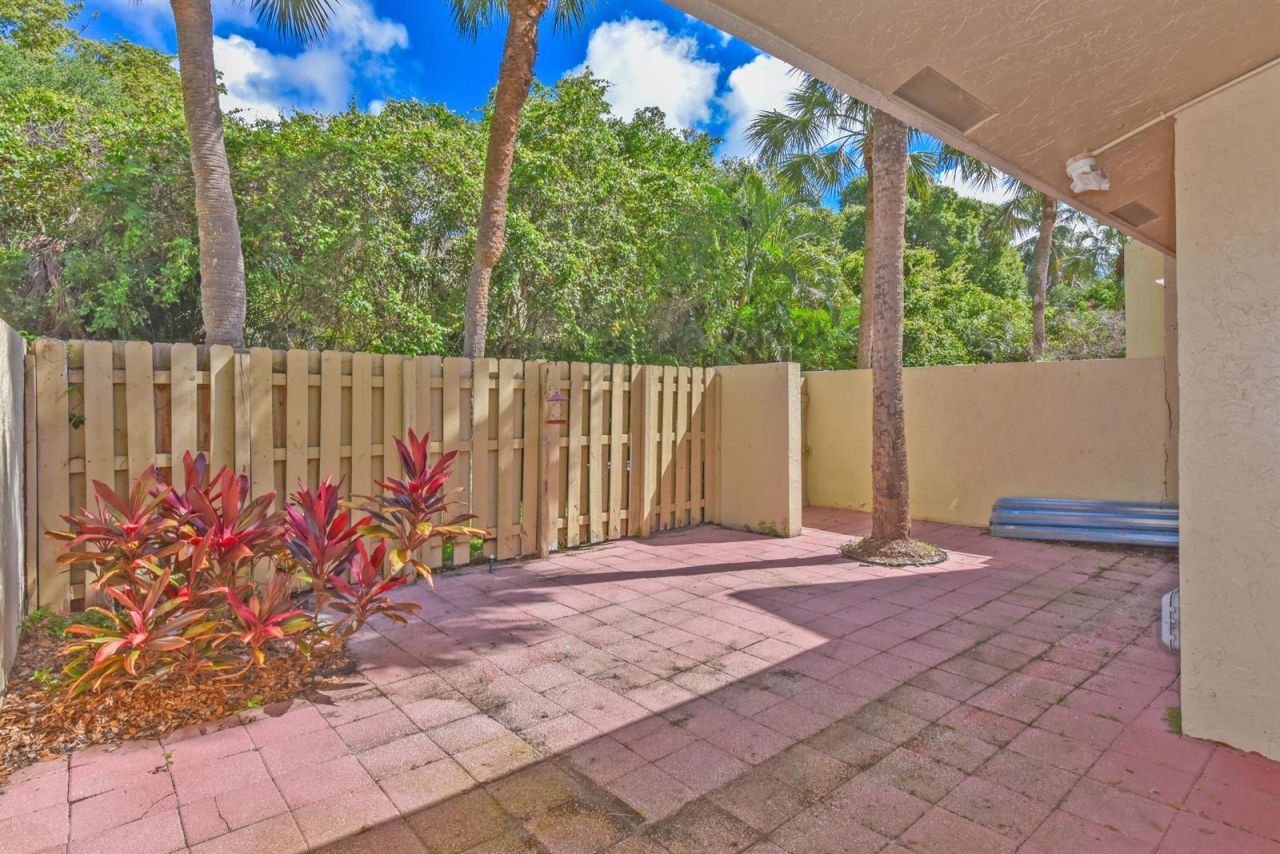 1400 NW 9th Avenue , Unit B-8, Boca Raton, FL 33486 Photo
