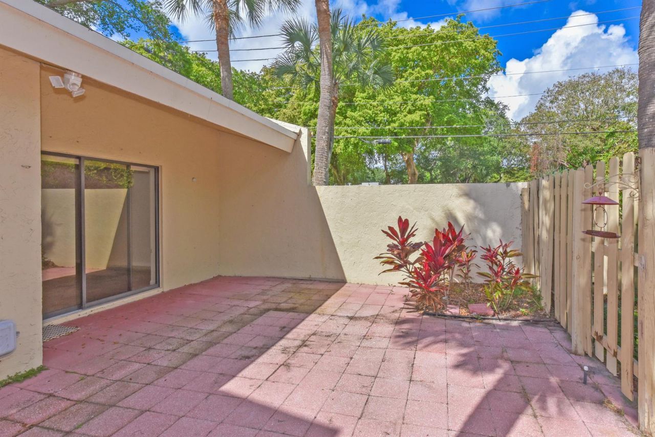 1400 NW 9th Avenue , Unit B-8, Boca Raton, FL 33486 Photo
