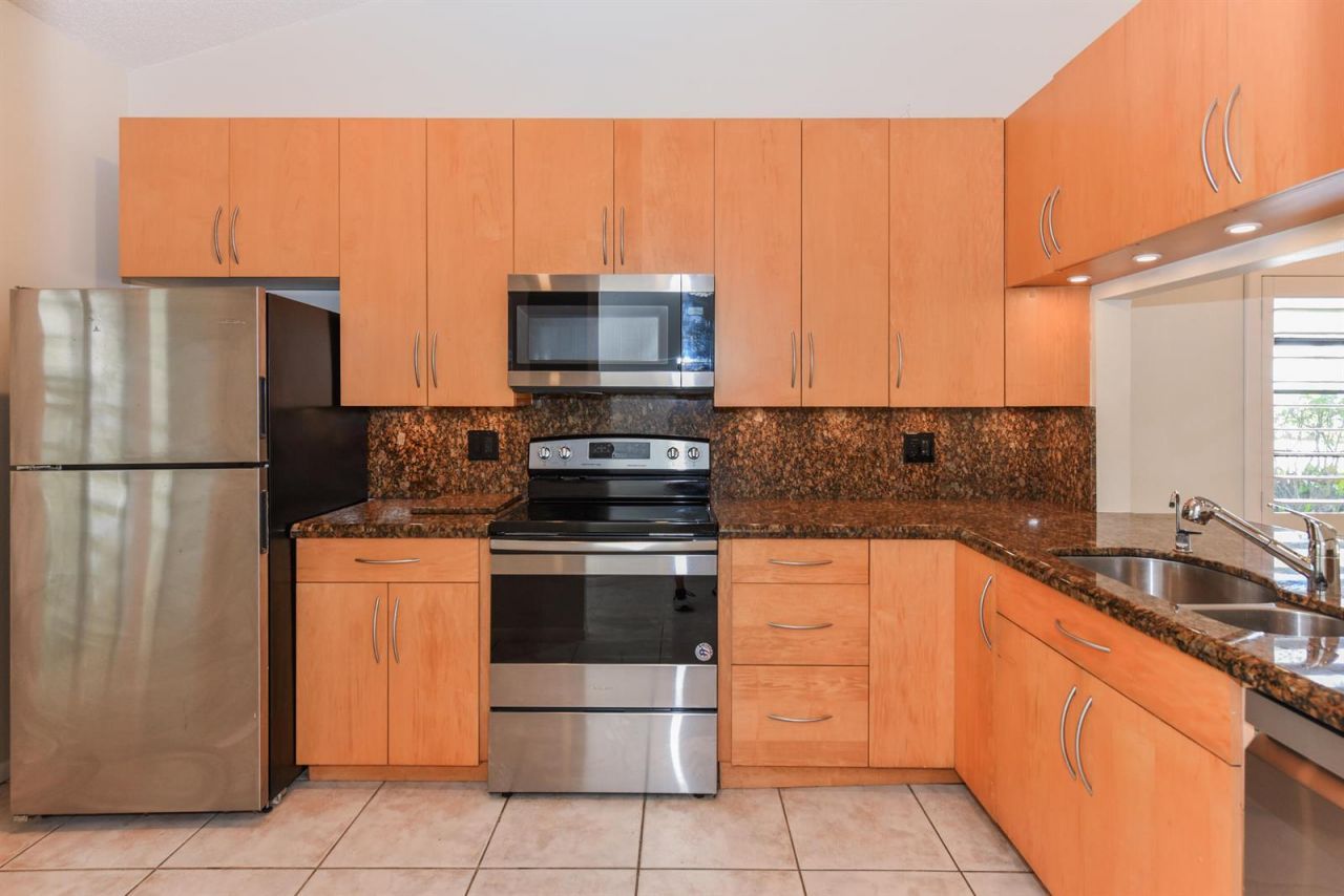 1400 NW 9th Avenue , Unit B-8, Boca Raton, FL 33486 Photo