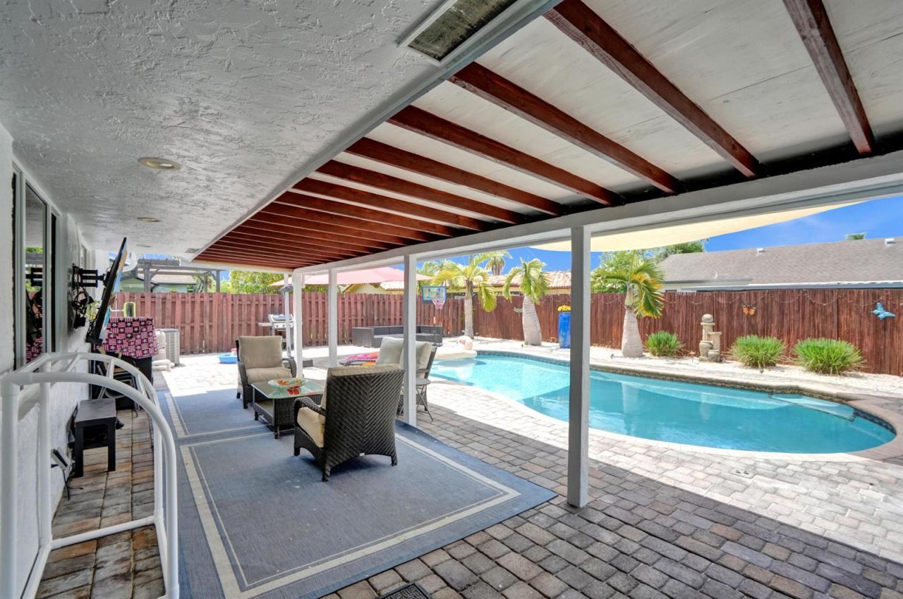 10501 NW 20th Court , Sunrise, FL 33322 Photo