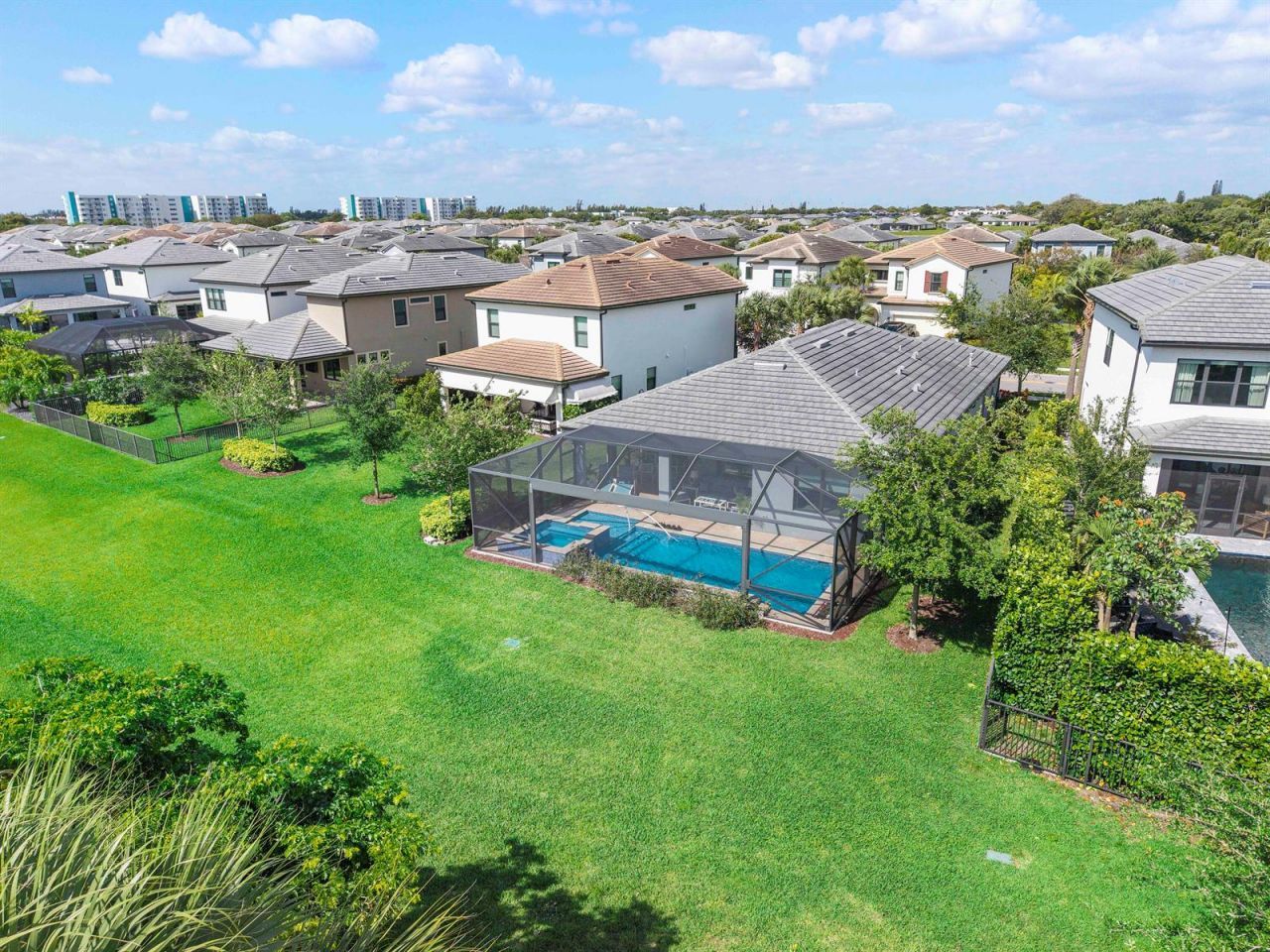4640 E Pinehurst Trl Trail E, Fort Lauderdale, FL 33309 Photo