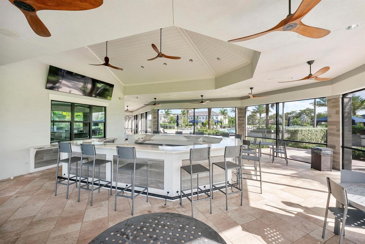 4640 E Pinehurst Trl Trail E, Fort Lauderdale, FL 33309 Photo
