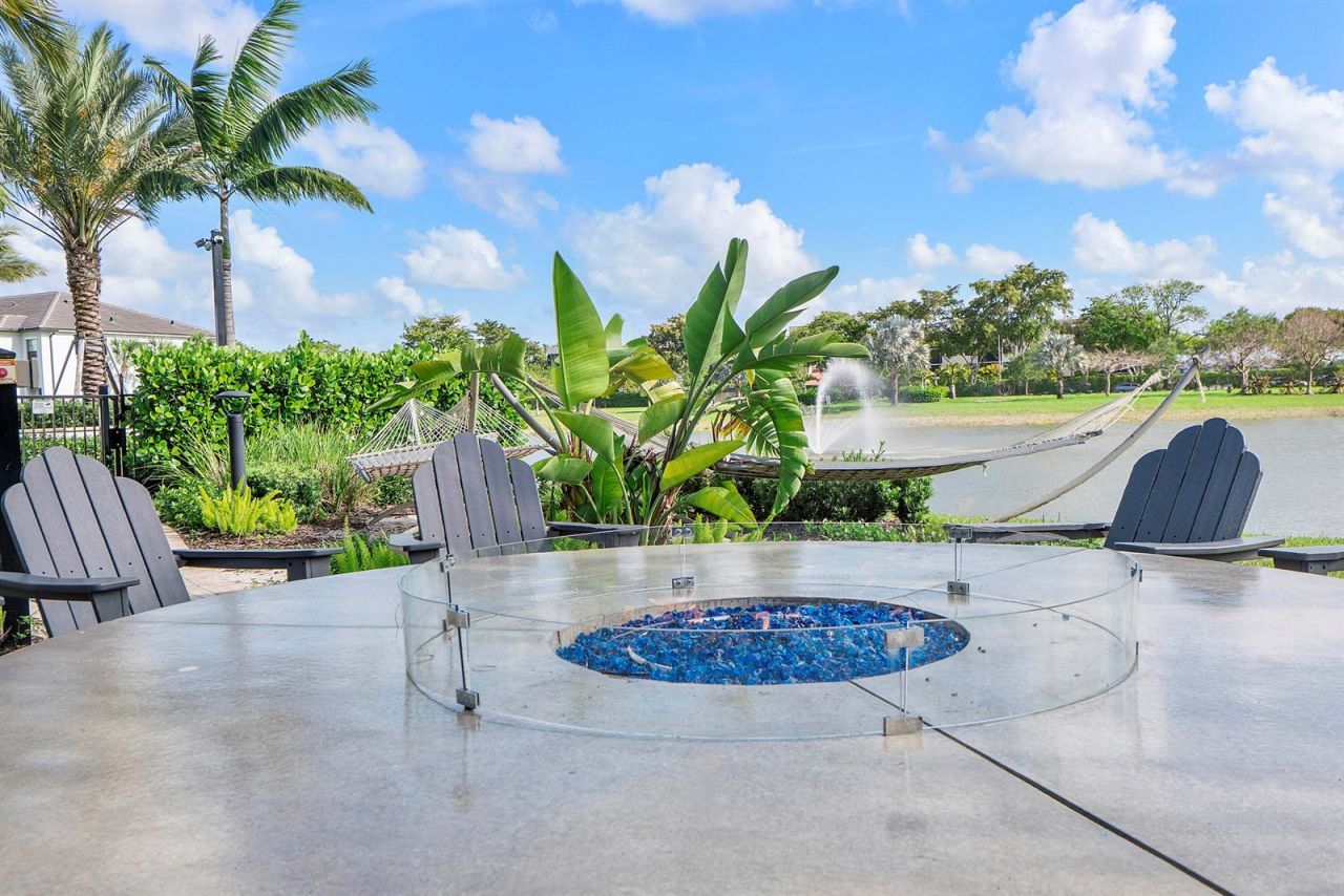 4640 E Pinehurst Trl Trail E, Fort Lauderdale, FL 33309 Photo