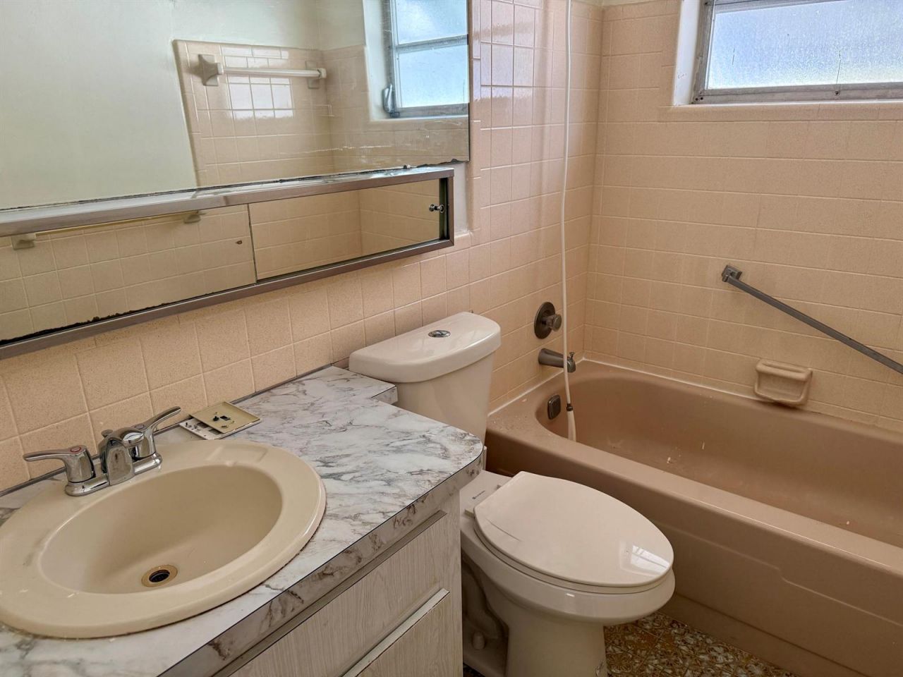 7105 NW 70th Court , Tamarac, FL 33321 Photo