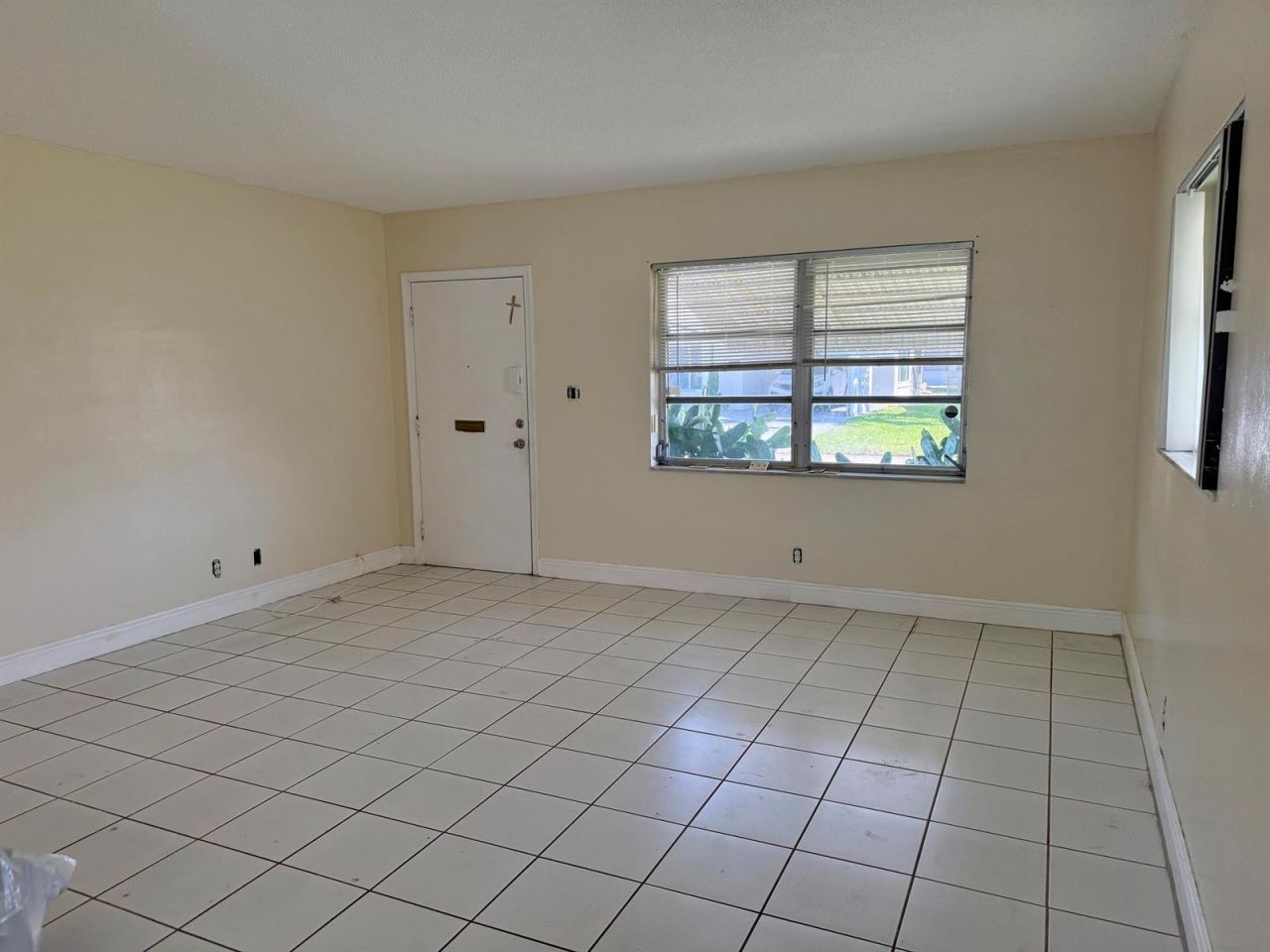 7105 NW 70th Court , Tamarac, FL 33321 Photo