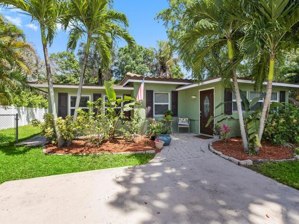 2660 SW 12th Terrace , Fort Lauderdale, FL 33315