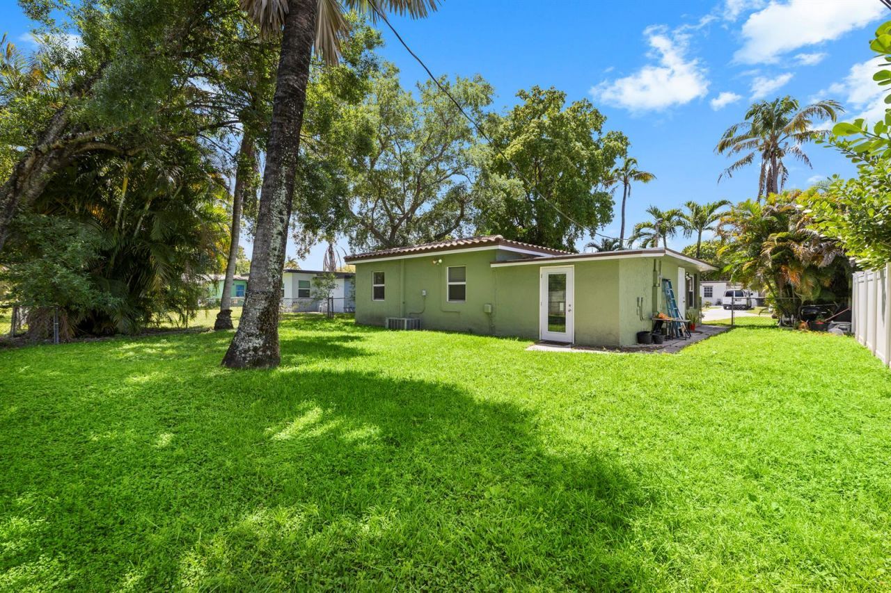 2660 SW 12th Terrace , Fort Lauderdale, FL 33315 Photo
