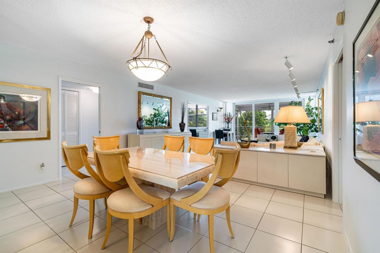 3507 Oaks Way , Unit 310, Pompano Beach, FL 33069 Photo