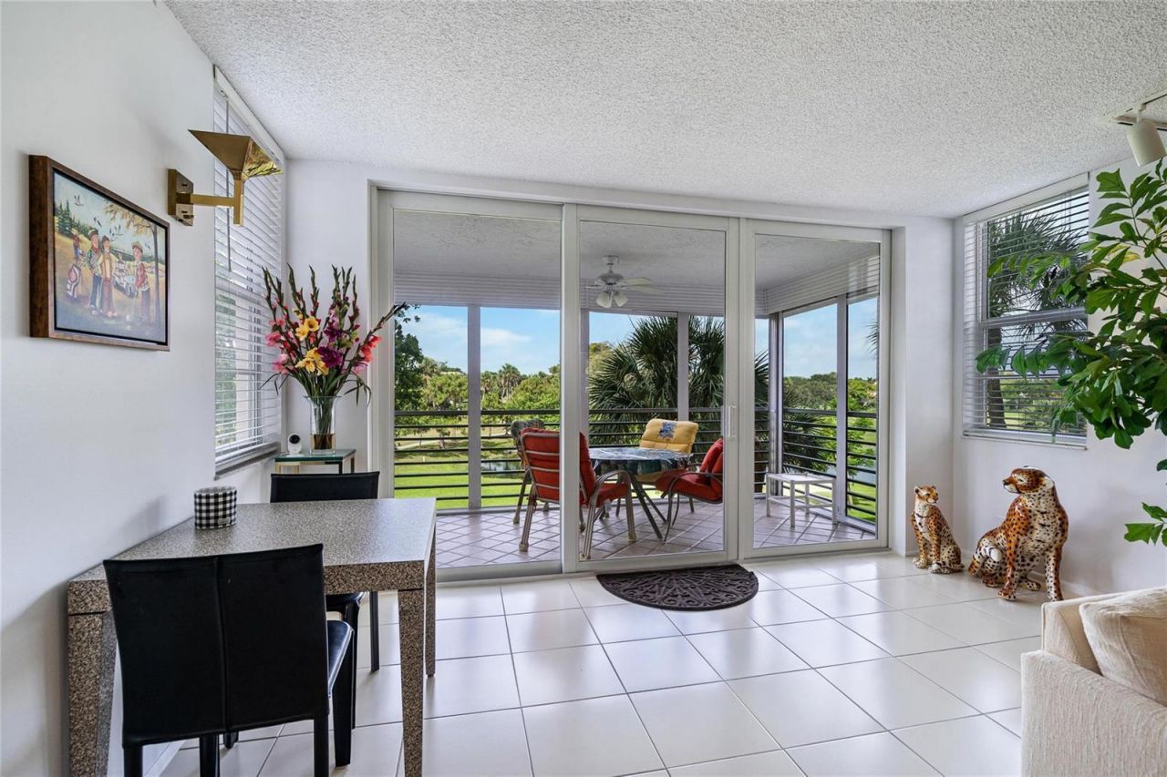 3507 Oaks Way , Unit 310, Pompano Beach, FL 33069 Photo